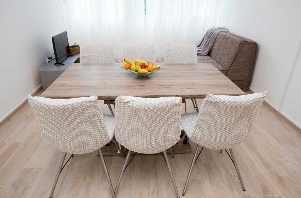 Apartments Put Plokita Smilja Split Ngoại thất bức ảnh