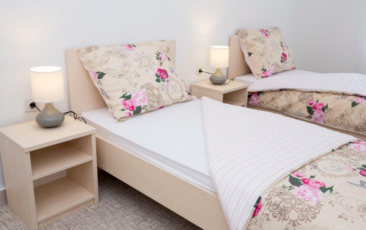 Apartments Put Plokita Smilja Split Ngoại thất bức ảnh